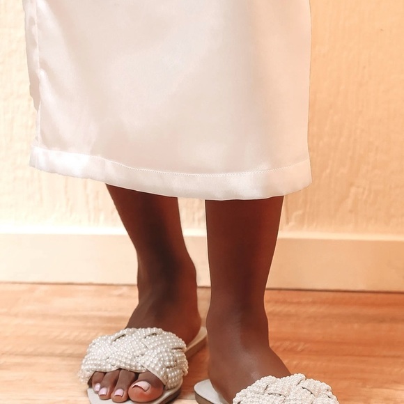LULUS AVALON IVORY PEARL BRAIDED FLAT SLIDE SANDALS GUC SZ 7 - Picture 3 of 9